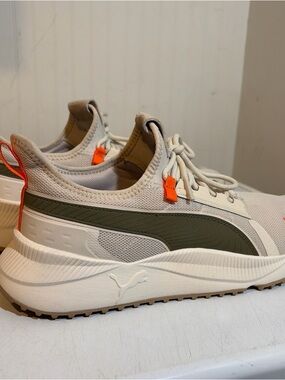 Puma Men's Pacer Future Plus alpine snow/Olive/orange 384634-26